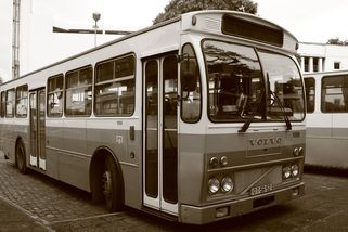 V jihočeském kraji s příchodem prázdnin skokově zdražily autobusové jízdenky. Může za to IDS - Médium.cz